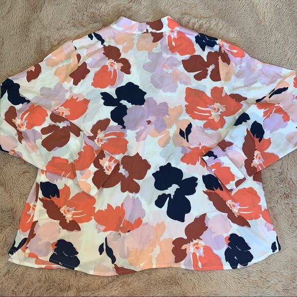 Halogen Floral Print Button-Up Long Sleeve Career Blouse Plus Size: 2X - Picture 11 of 12